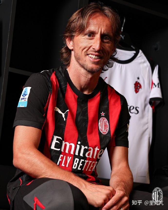 足球——英格兰联赛杯：纽卡斯尔联队夺冠